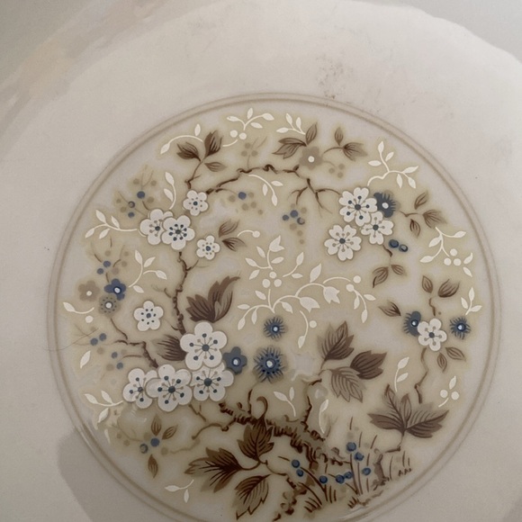 3 Royal Dalton “Mandalay” bowls. Never used in new condition. 7 inches - Picture 6 of 10